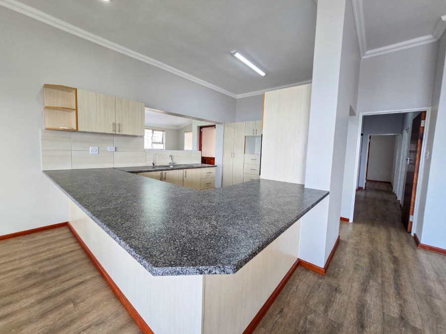 5 Bedroom Property for Sale in Jongensfontein Western Cape